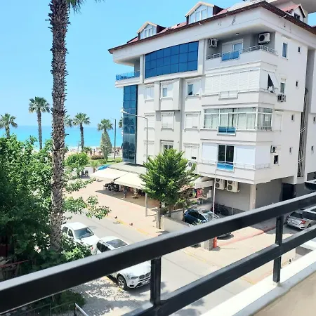 Kleopatra Sahara 3* אלאניה